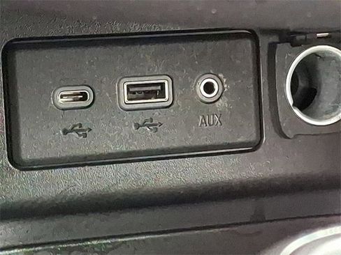 Used 2021 Chevrolet Equinox LT image 20