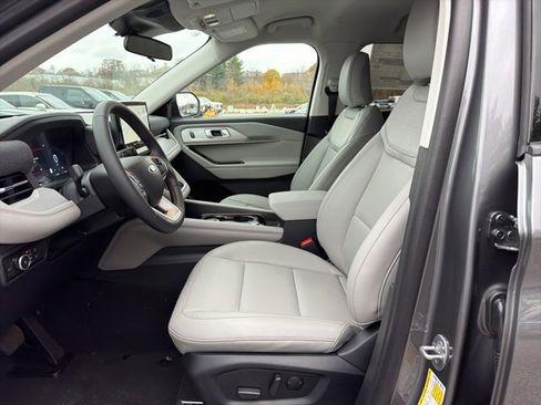 New 2026 Ford Explorer Active image 10
