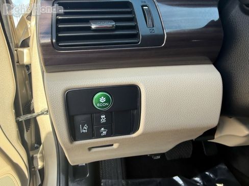 Used 2016 Honda Accord EX-L image 13