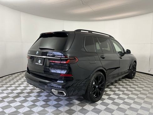 Used 2025 BMW X7 xDrive40i w/ M Sport Package image 7