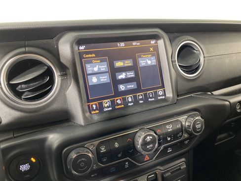 Used 2023 Jeep Wrangler Unlimited Rubicon 4xe w/ Cold Weather Group AWD/4WD image 6