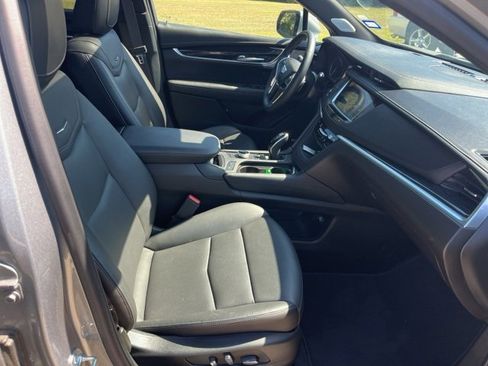 Certified 2025 Cadillac XT5 Premium Luxury image 35