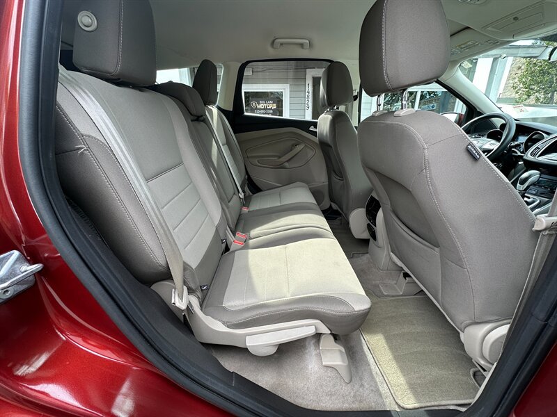 Used 2014 Ford Escape SE w/ Equipment Group 201A AWD/4WD image 17