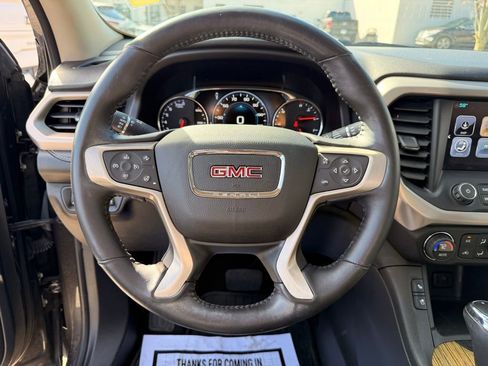 Used 2017 GMC Acadia Denali w/ Technology Package image 8