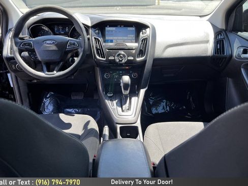 Used 2017 Ford Focus SEL FWD image 15
