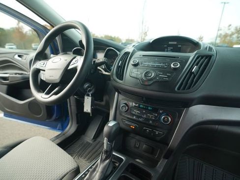 Used 2017 Ford Escape SE w/ SE Cold Weather Package image 33