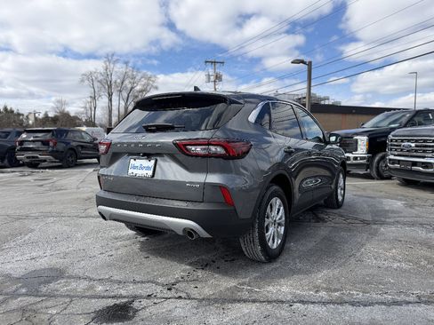 Certified 2023 Ford Escape Active AWD/4WD image 8