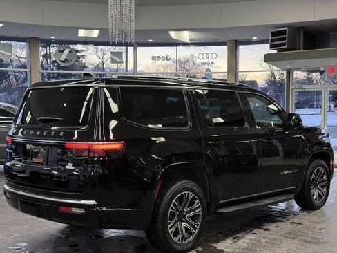 Used 2024 Jeep Wagoneer 4WD w/ Premium Group I image 8