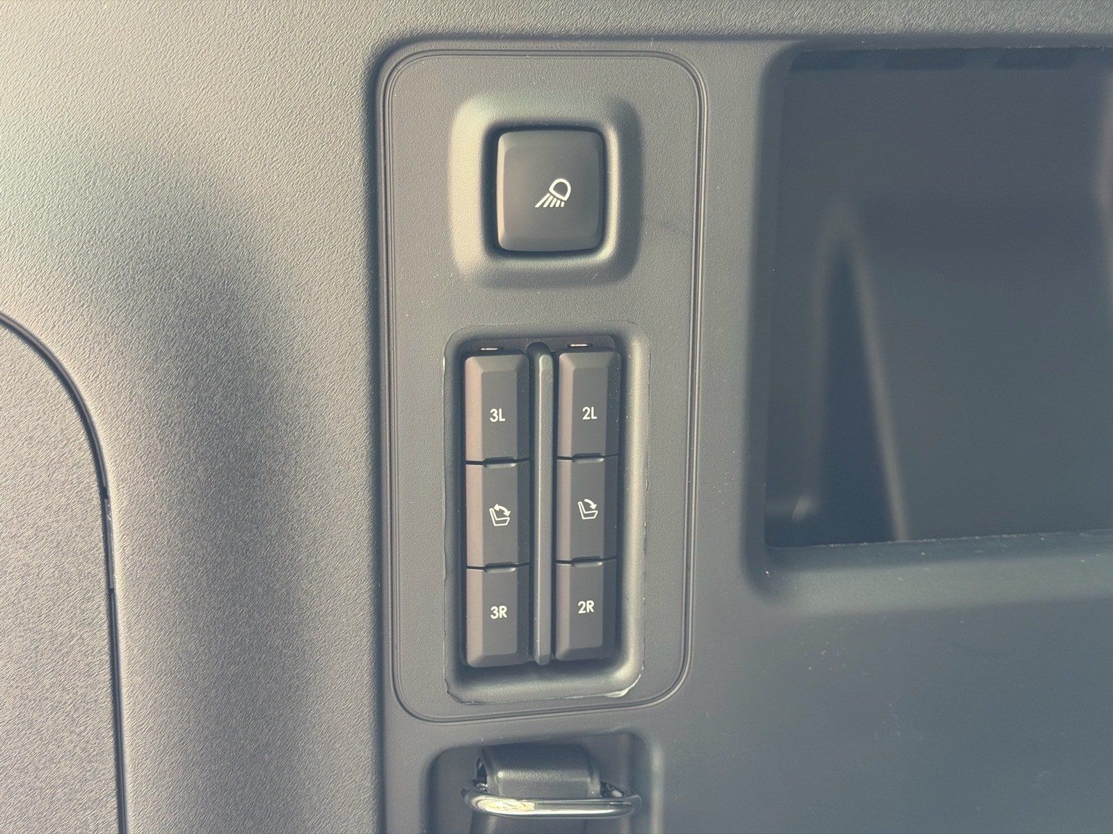 New 2026 Lincoln Navigator Reserve AWD/4WD image 18