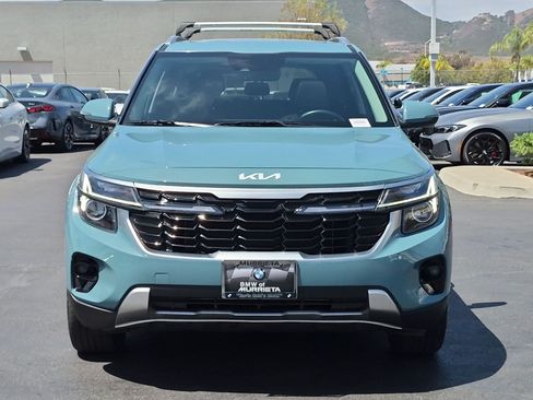 Used 2024 Kia Seltos EX AWD/4WD image 3