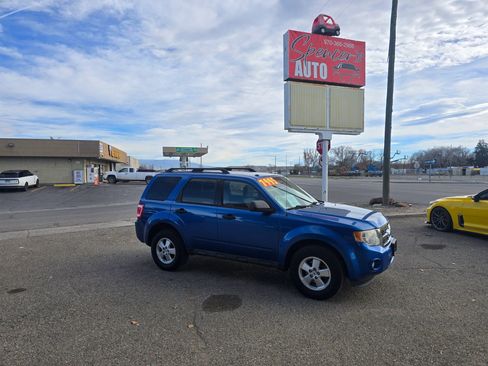 Used 2011 Ford Escape XLT image 1