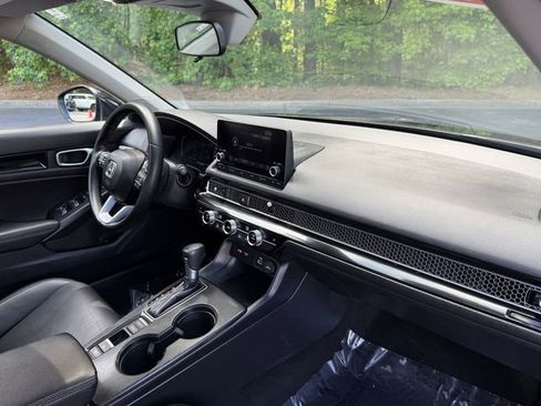 Used 2024 Honda Civic EX-L image 32