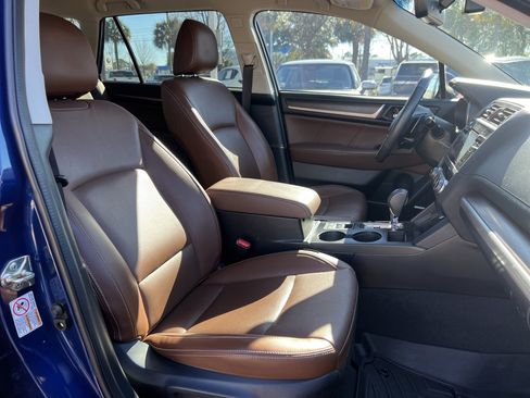 Used 2017 Subaru Outback 3.6R Touring image 34