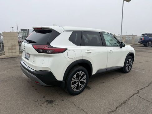 Certified 2023 Nissan Rogue SV image 6