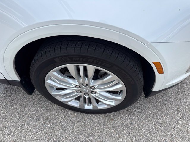 Used 2019 Cadillac XT5 Premium Luxury FWD image 9