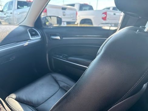 Used 2016 Chrysler 300 Limited AWD/4WD image 15