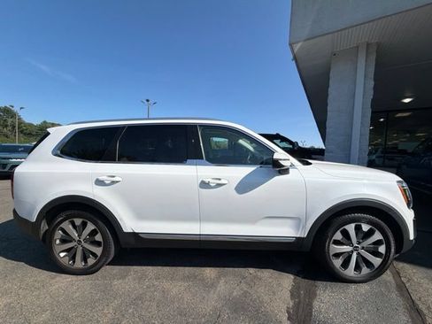 Used 2020 Kia Telluride EX w/ EX Premium Package AWD/4WD image 2