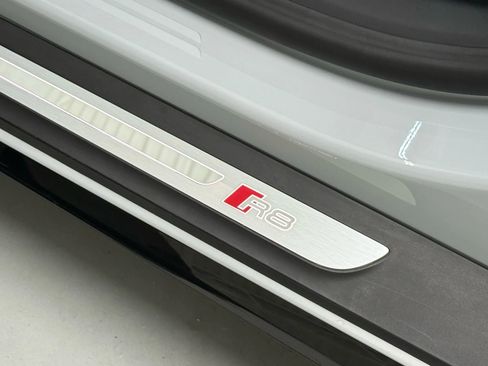 Used 2022 Audi R8 V10 performance image 25