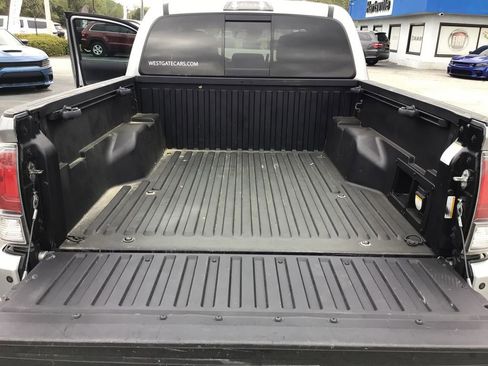 Used 2021 Toyota Tacoma TRD Sport w/ Technology Package image 33