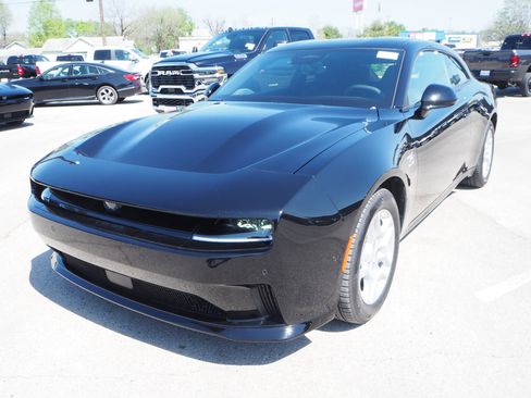 New 2025 Dodge Charger R/T w/ Quick Order Package 25M R/T image 2