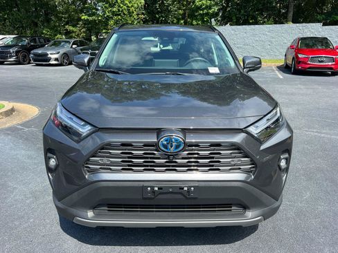 Used 2022 Toyota RAV4 Limited AWD/4WD image 2