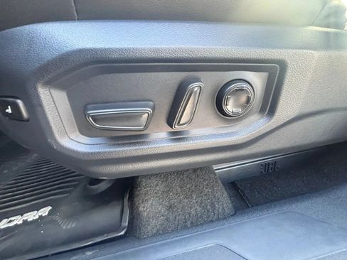 Used 2024 Toyota Tundra Platinum AWD/4WD image 7