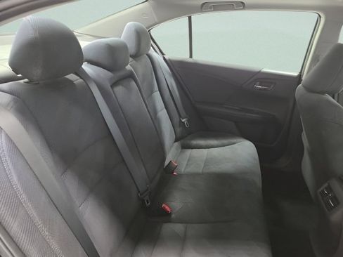 Used 2017 Honda Accord EX image 15