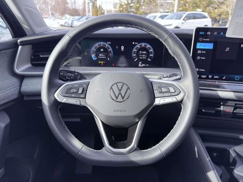 Used 2025 Volkswagen Tiguan S image 20