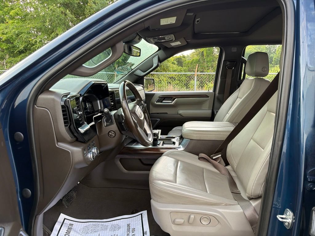 Used 2023 GMC Sierra 1500 SLT w/ SLT Premium Package AWD/4WD image 25