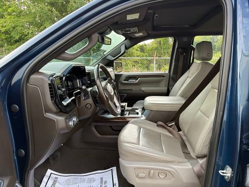 Used 2023 GMC Sierra 1500 SLT w/ SLT Premium Package AWD/4WD image 25