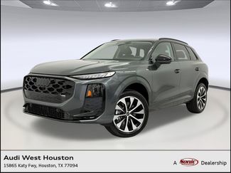 New 2026 Audi Q3 quattro 2.0T w/ Driver Assistance Package AWD/4WD video 1