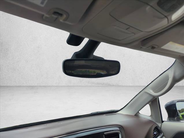 Used 2018 Chrysler Pacifica Touring-L w/ Advanced Safetytec Group FWD image 11