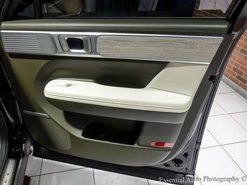 Used 2025 Hyundai Santa Fe Calligraphy image 32