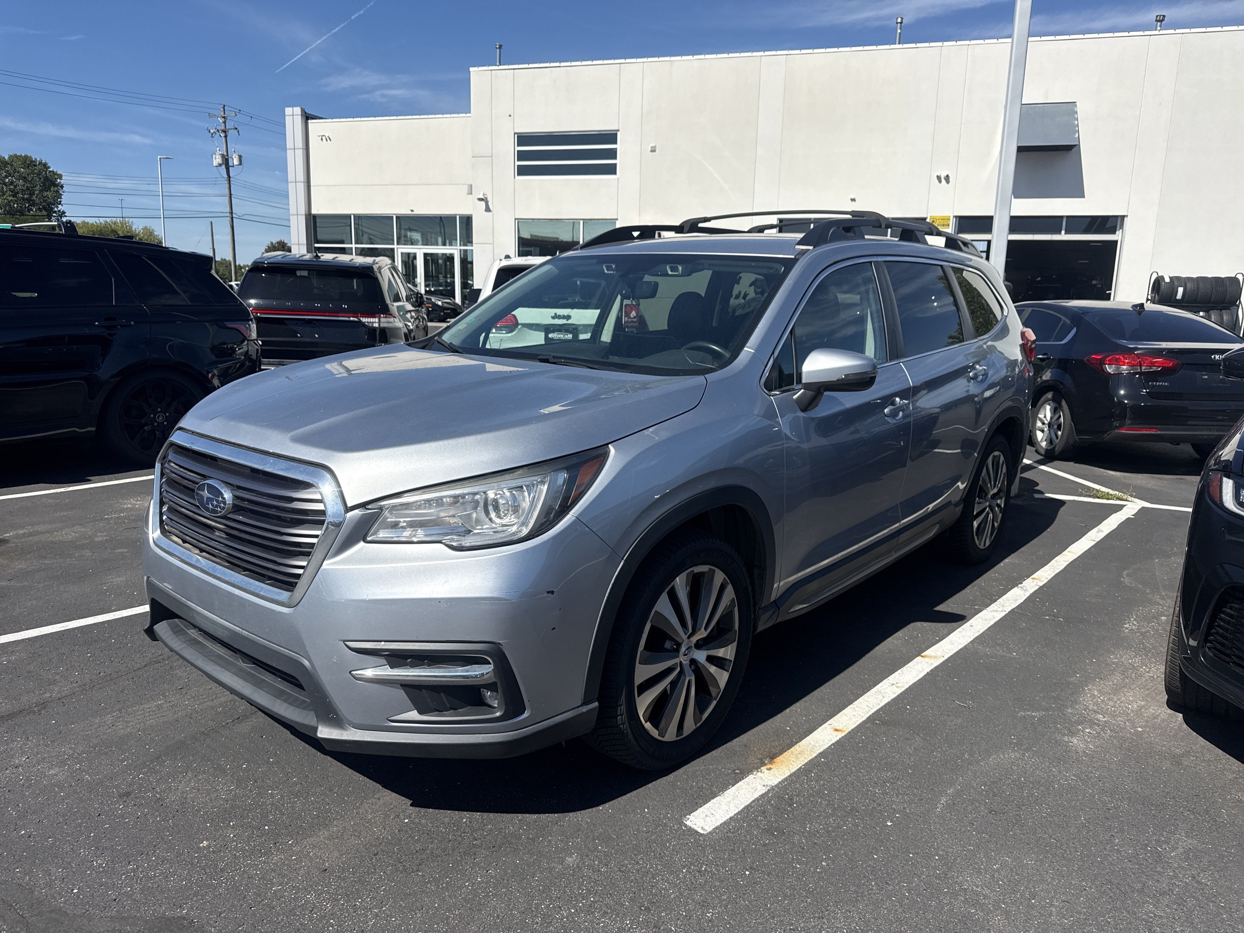 Used 2020 Subaru Ascent Limited w/ Popular Package #4 AWD/4WD image 1