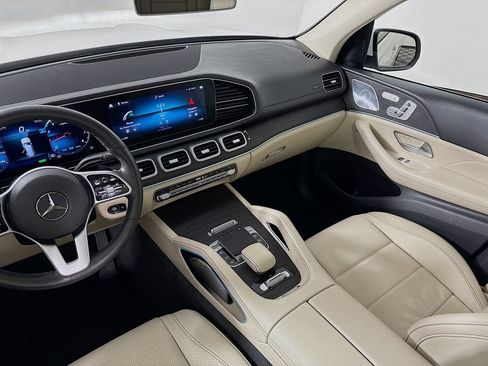 Used 2020 Mercedes-Benz GLS 450 4MATIC image 23