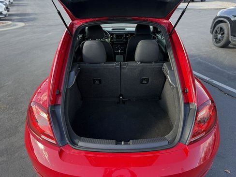 Used 2018 Volkswagen Beetle S image 7