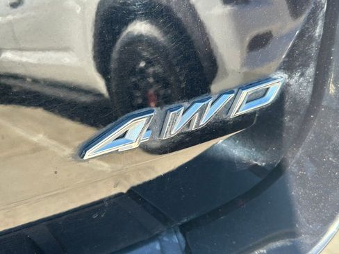 Used 2023 Ford Explorer XLT w/ Equipment Group 202A image 13