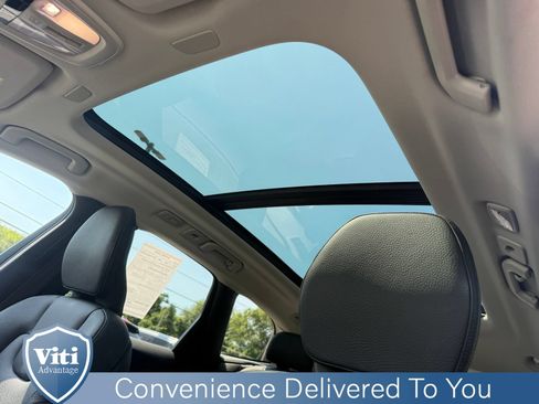 Used 2023 Volvo XC60 B5 Plus w/ Climate Package AWD/4WD image 19