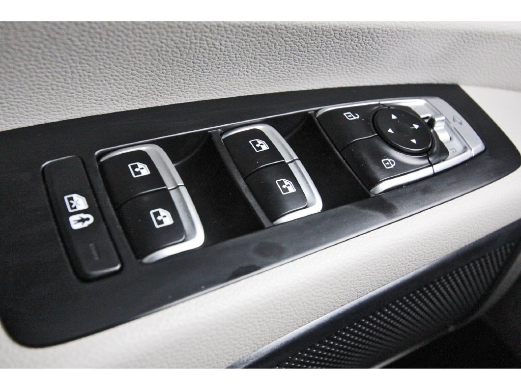 Used 2024 Kia Telluride SX w/ Towing Package FWD image 22