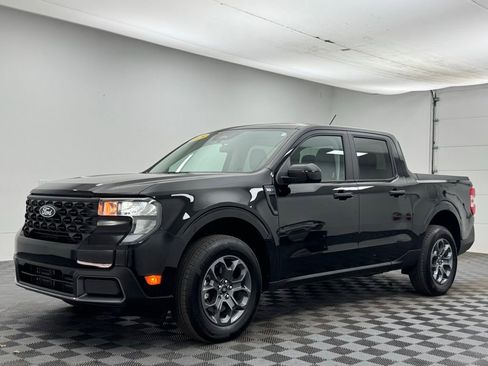 Used 2025 Ford Maverick XLT w/ XLT Luxury Package image 2