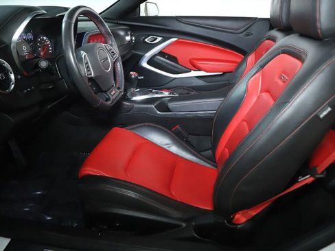 Used 2021 Chevrolet Camaro SS image 20