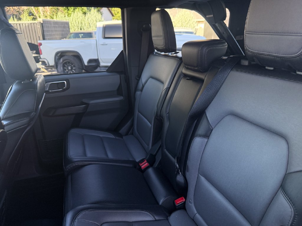 Used 2024 Ford Bronco Everglades AWD/4WD image 35