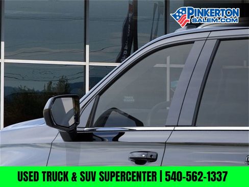 New 2025 Chevrolet Suburban LS image 12