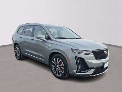 Certified 2023 Cadillac XT6 Sport image 3
