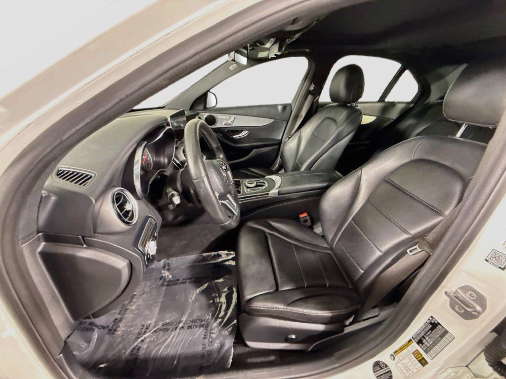 Used 2019 Mercedes-Benz C 300 Sedan w/ Premium Package image 21