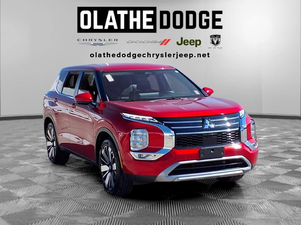 Used 2025 Mitsubishi Outlander SE AWD/4WD image 33