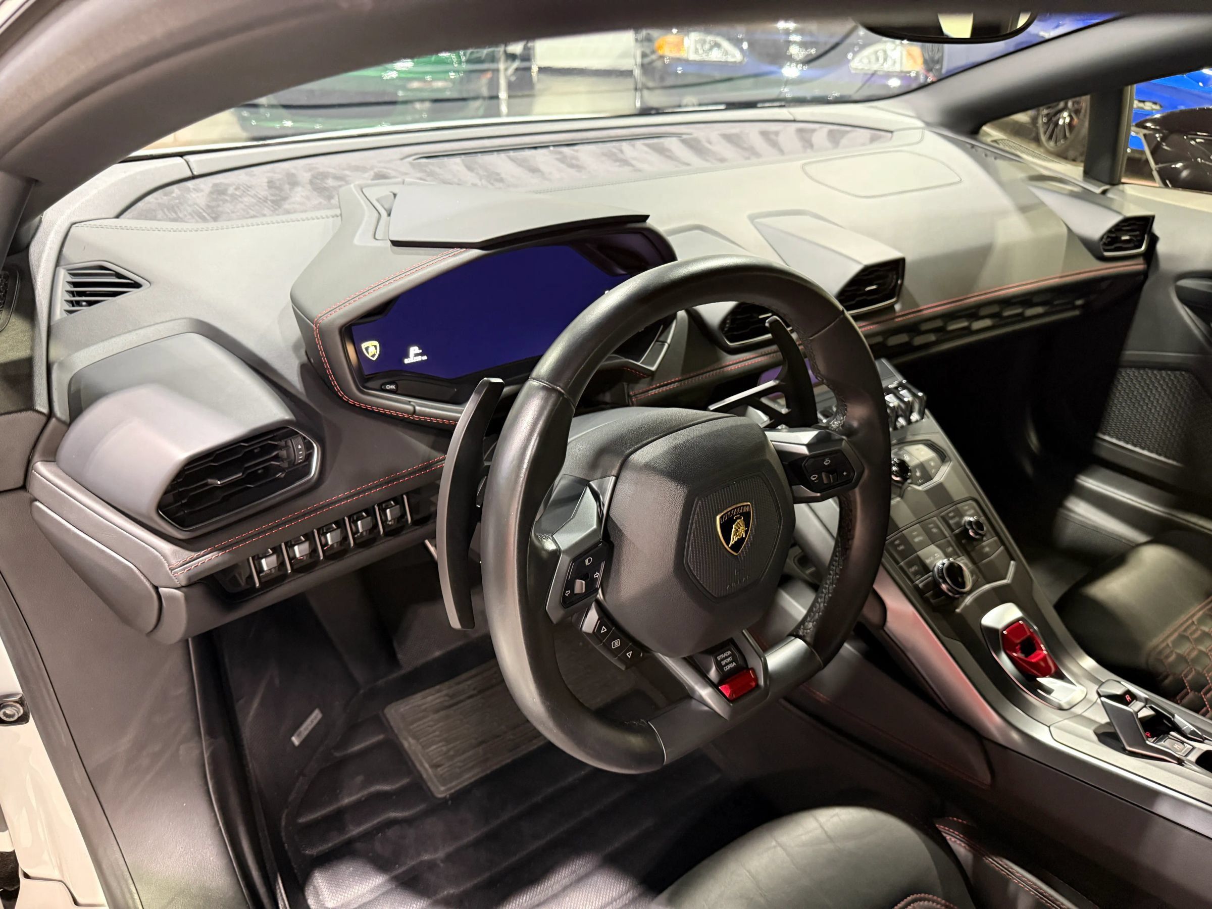 Used 2017 Lamborghini Huracan LP 580-2 RWD image 49