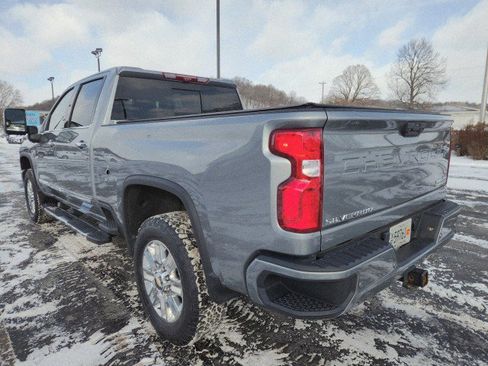 Used 2024 Chevrolet Silverado 2500 High Country w/ High Country Premium Package image 3