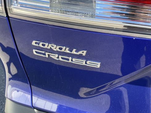 Used 2024 Toyota Corolla Cross LE w/ Moonroof Package AWD/4WD image 26