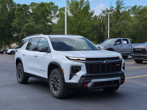 New 2026 Chevrolet Traverse Z71 w/ Enhanced Driving Package AWD/4WD image 9